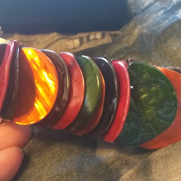 Oyster shell beads bracelet - Picture 2 of 2